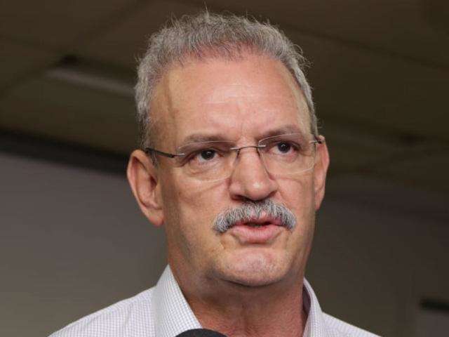 Com nomea&ccedil;&otilde;es paradas, previs&atilde;o &eacute; de corte de at&eacute; 20% em comissionados