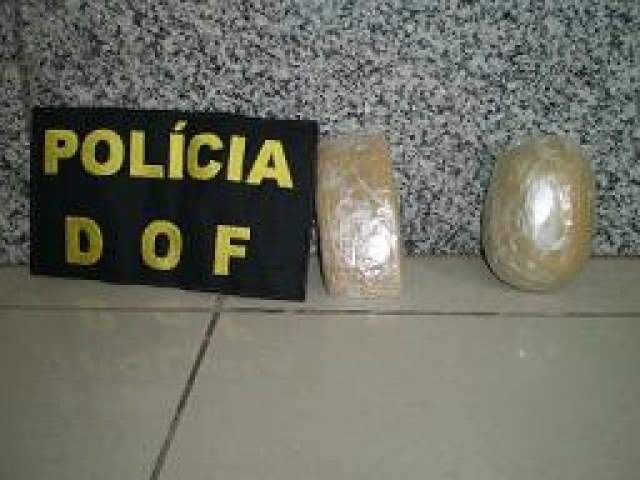  Diarista da Capital &eacute; flagrada com pasta-base de coca&iacute;na no &oacute;rg&atilde;o genital