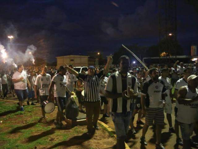 Equipes divulgam escala&ccedil;&atilde;o do jogo desta noite no Moren&atilde;o 