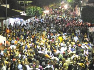Festa reuniu mais de 2 mil pessoas, segundo PM. (Foto: Marlon Ganassin)