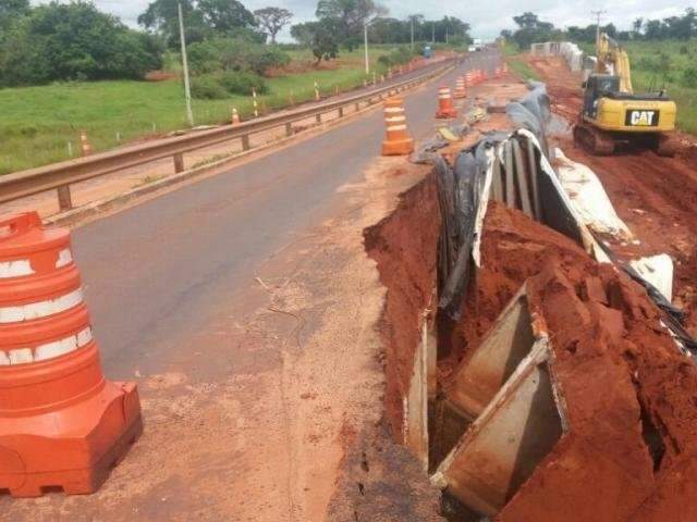Tamb&eacute;m danificada pela chuva, MS-338 &eacute; liberada para o tr&aacute;fego 