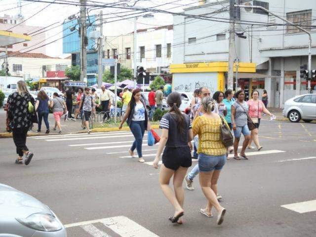 Com&eacute;rcio de Campo Grande respeita tradi&ccedil;&atilde;o e abre as portas at&eacute; &agrave;s 22h