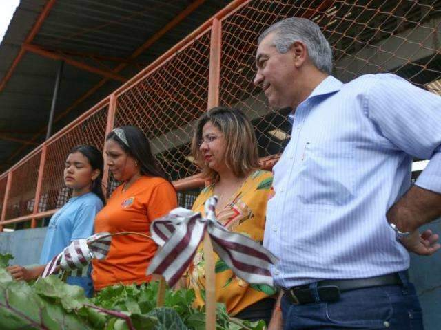 Governador vai aguardar repasse do pr&eacute;-sal &ldquo;pingar&rdquo; para definir obras