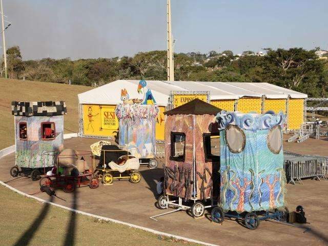 Parque vira casa de bonecos do mundo; e essa &eacute; s&oacute; uma das atra&ccedil;&otilde;es at&eacute; domingo