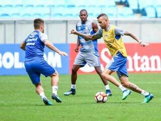 Luan é a esperança de gols do Tricolor contra o time do Paraguai (Foto: Lucas Uebel/Grêmio FBPA)
