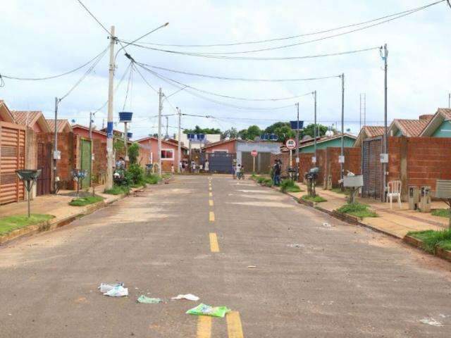 Vistoria habitacional encontra 42 casas irregulares no Celina Jallad