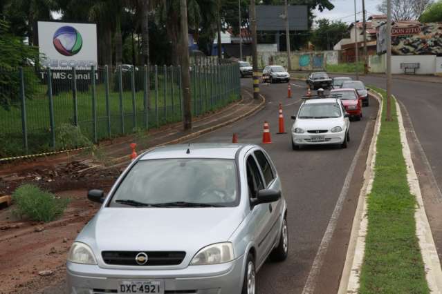 Cratera da Zahran continua aberta mais de 20 horas ap&oacute;s chuva