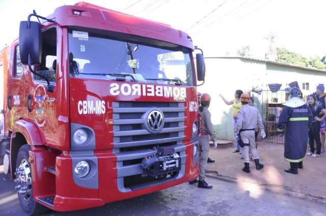 Falso inc&ecirc;ndio mobiliza tr&ecirc;s equipes dos bombeiros no Jardim Anache
