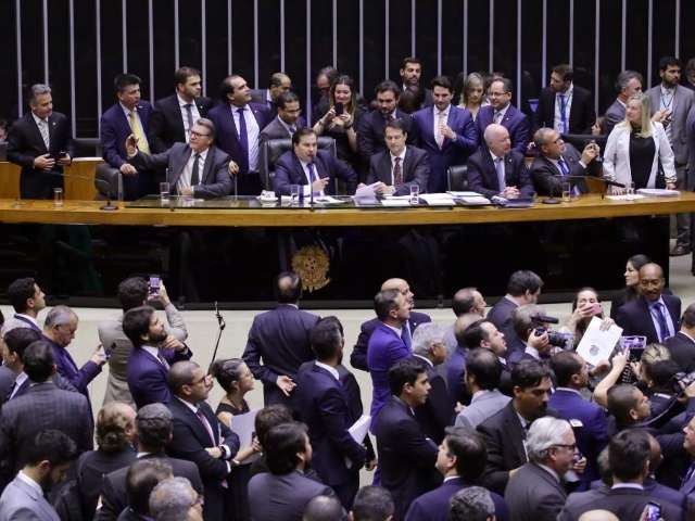 No 2&ordm; turno, bancada de MS mant&eacute;m votos iguais aos da 1&ordf; vota&ccedil;&atilde;o da reforma 