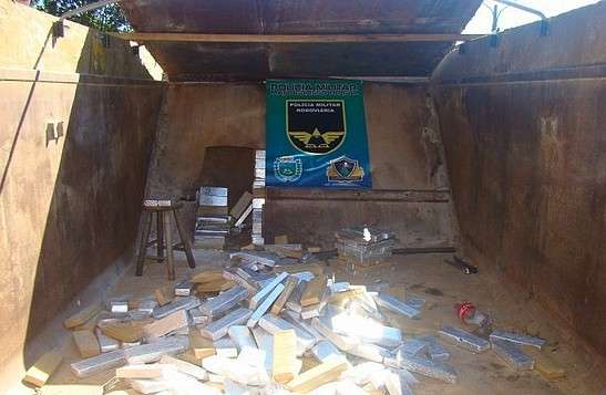 Morador de S&atilde;o Paulo &eacute; preso com uma tonelada de maconha na MS-156