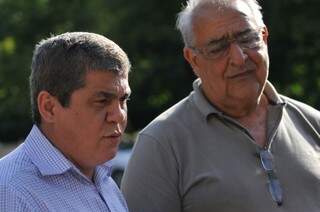 Neves e Domingos após reunião com o governador Reinaldo Azambuja (Foto: Alcides Neto)
