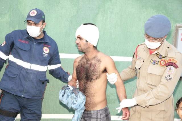 Por causa de R$ 2, homens brigam na rua e um &eacute; agredido com tijolada 