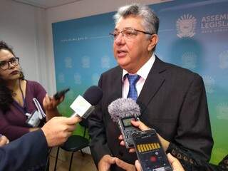 Deputado Evander Vendramini (PP) acompanhou reunião ontem, quando foi divulgada a proibição gradativa.