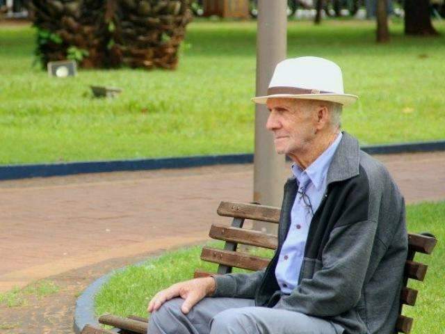 Mulher vive sete anos a mais que o homem em MS, mostra pesquisa 