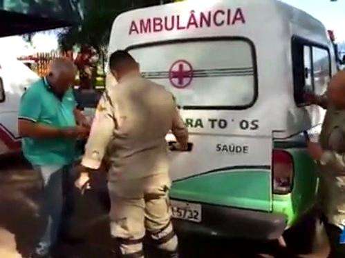 M&eacute;dica fica presa novamente em ambul&acirc;ncia ao voltar de atendimento