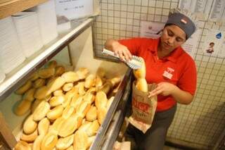 Pão francês pode ficar mais caro se farinha continuar a subir. (Fotos: Marcos Ermínio)