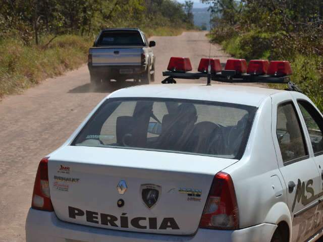  Uma semana depois, ningu&eacute;m apareceu para identificar corpo encontrado em estrada