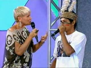 Xuxa e Bruno, um dos integrantes do Brô MC&#039;s.