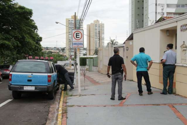 A&ccedil;&atilde;o contra venda de armas investiga policiais na Capital e S&atilde;o Gabriel