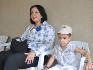 A enfermeira Mariana Oliveira, de 29 anos, levou o filho João Antônio, de 4.