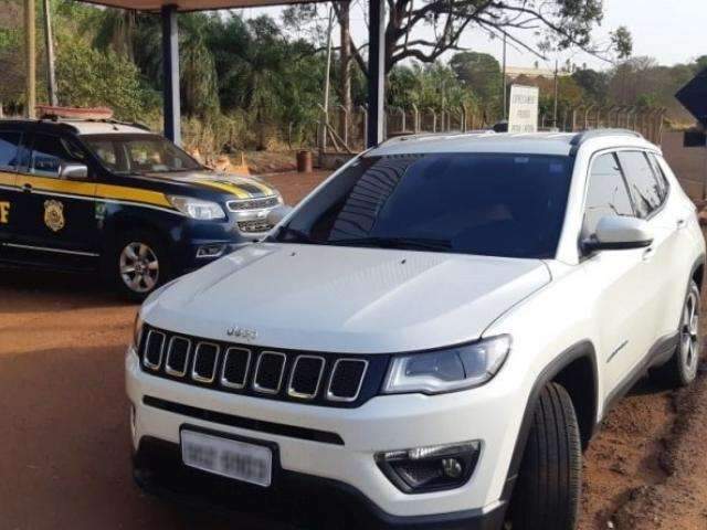 Carro furtado em SP &eacute; recuperado a caminho da fronteira 