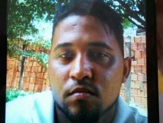 Maconha em Pajero soma 1,7 tonelada e buscas por fugitivo continuam