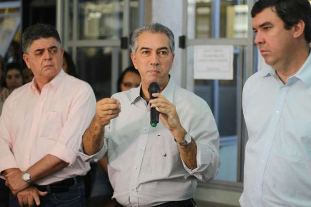 Reinaldo diz que encontrou &quot;cofre vazio&quot; e elogia gest&atilde;o na Fazenda