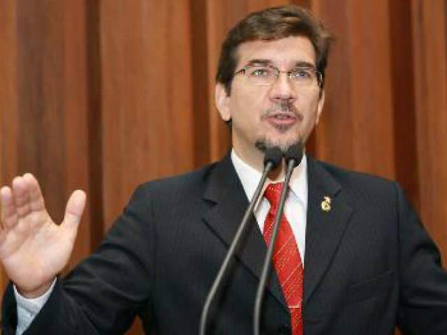  Pol&ecirc;mico, projeto sobre contrata&ccedil;&otilde;es tempor&aacute;rias fica para o 2&ordm; semestre