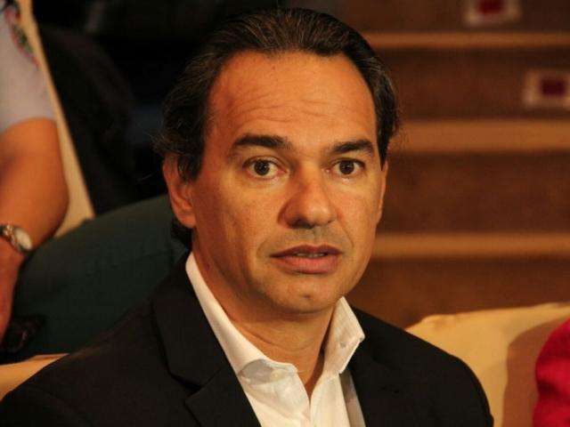 Prefeito vai a Bras&iacute;lia para tentar destravar recursos em 4 minist&eacute;rios