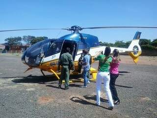 Helicóptero saiu do TRE para buscar urna em  Anastácio. (Foto: Aline dos Santos)