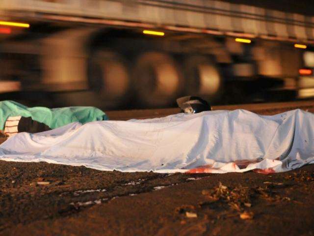 Casal morto em acidente causado por vaca na BR-262 tinha 20 e 30 anos 