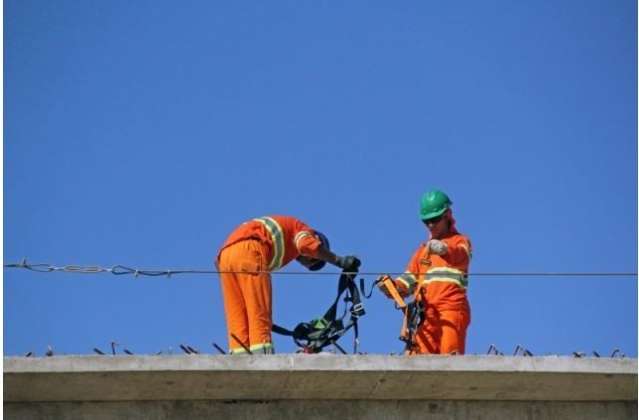 Minist&eacute;rio do Trabalho v&ecirc; irregularidades e multa empresas em R$ 250 mil