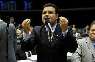 Deputado considerou erro &quot;vergonhoso e grosseiro&quot;. (Foto:Divulgação)