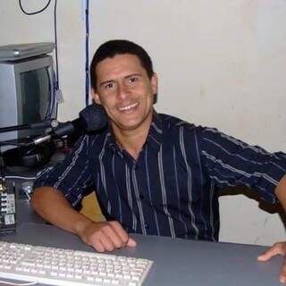 &quot;Verdinho&quot; era locutor de uma rádio e tinha 34 anos. (Foto: Evaldo Sérgio/ Folha do Conesul)