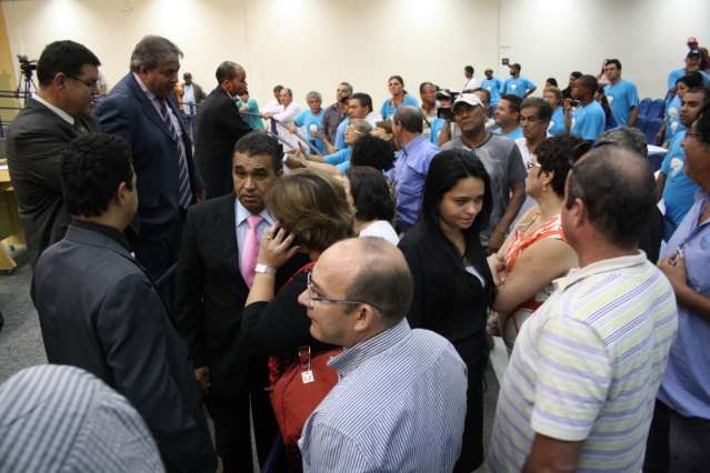 Falta de qu&oacute;rum adia vota&ccedil;&atilde;o e produtores rurais se revoltam na C&acirc;mara 