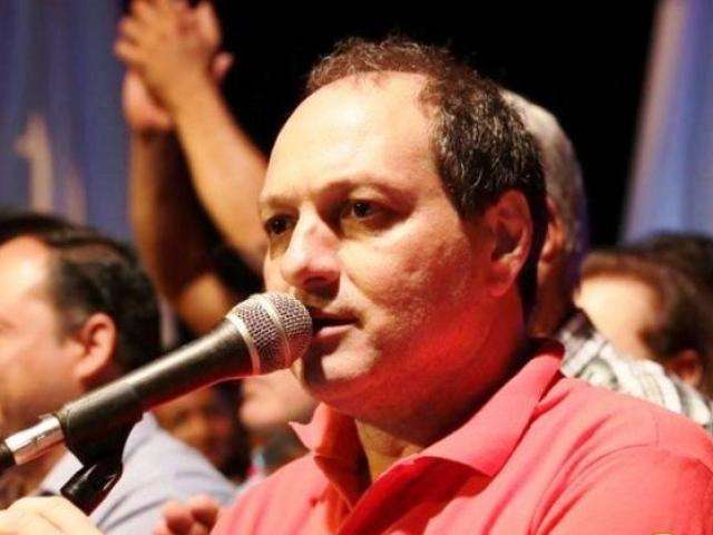 Justi&ccedil;a bloqueia bens de ex-prefeito acusado de desviar meio milh&atilde;o