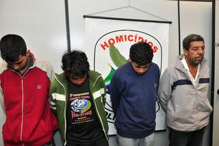 Acusados foram presos pela Delegacia de Homicídios. (Foto: João Garrigó)