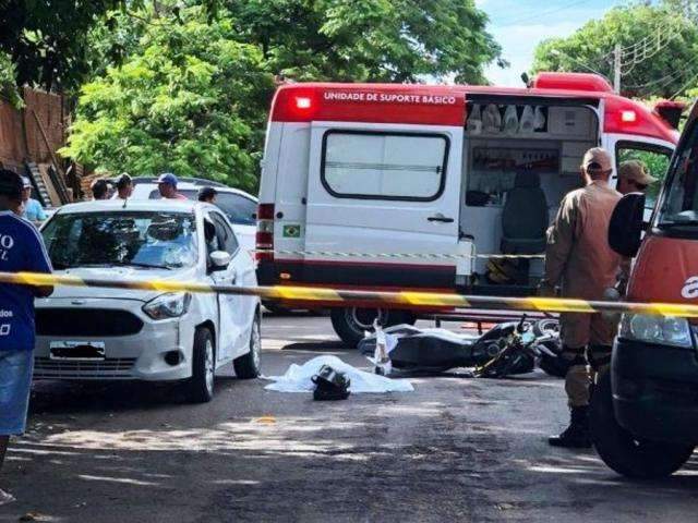 Motociclista morre ao atingir porta de carro no interior de MS