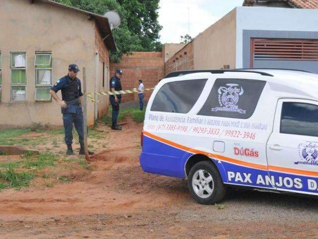  Filha e genro de policial se apresentam e s&atilde;o presos por matar &#039;Mascote&#039;