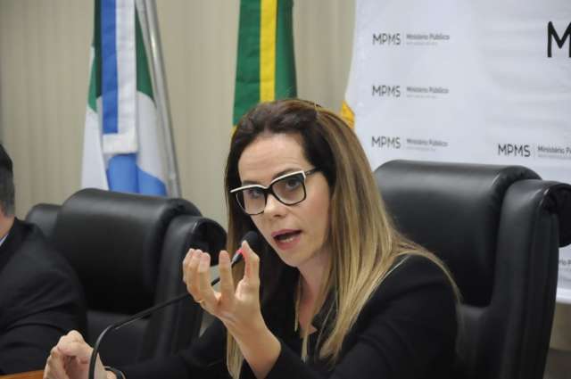 A&ccedil;&atilde;o tem pris&atilde;o de casal em bairro de luxo em MT e caixa de dinheiro em GO