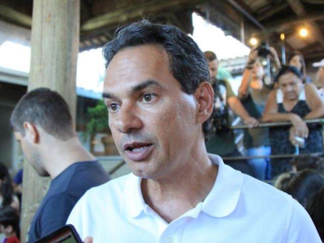 Marquinhos aceita bancar publicidade, mas diz que isen&ccedil;&atilde;o a lojistas fere lei