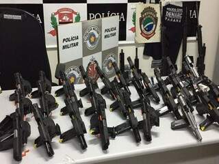Armas aprendidas no interior de SP na terça saíram do Paraguai e passaram por MS (Foto: Divulgação)