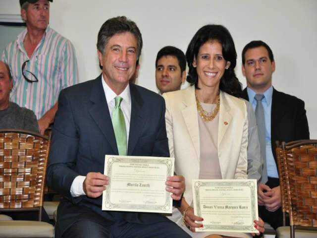  Murilo demite 500 comissionados e convoca servidores cedidos