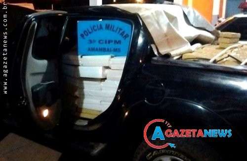 Policia apreende 1,5 t de maconha em carroceria e cabine de ve&iacute;culo