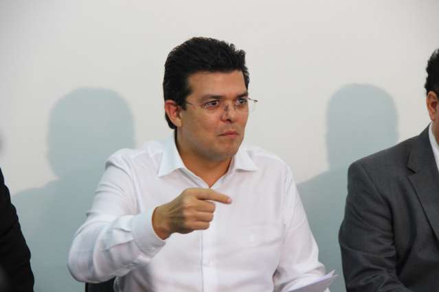 Folha cresce 40% e Olarte descarta reajuste para n&atilde;o cometer crime