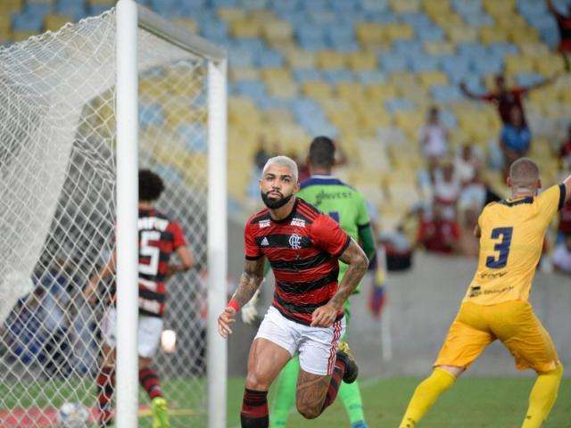 Gabriel marca duas vezes e garante vit&oacute;ria do Flamengo sobre o Madureira 