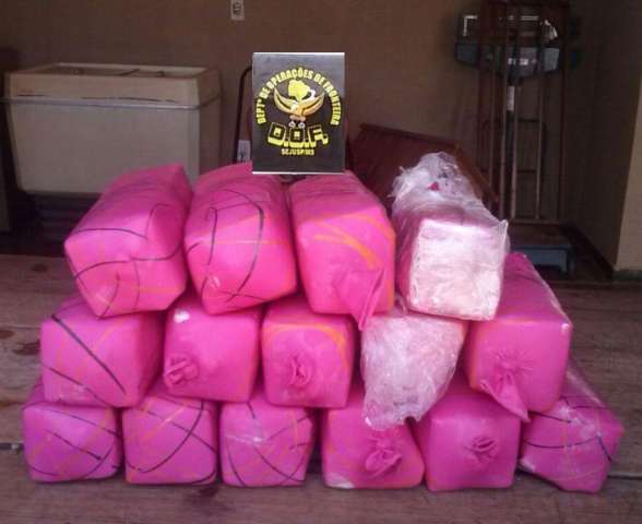 DOF apreende 16 kg de coca&iacute;na dentro de tanque de combust&iacute;vel