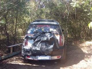 Parte da droga estava dentro de um veículo. (Foto: Divulgação/PMA) 