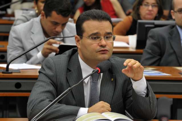 F&aacute;bio Trad defende reajuste do piso dos professores pelo INPC 
