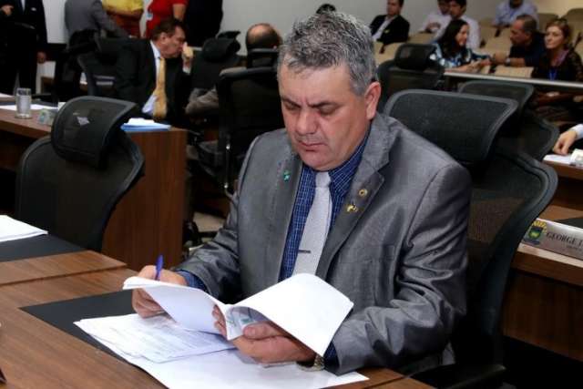 Deputados pr&eacute;-candidatos j&aacute; come&ccedil;am a articular alian&ccedil;as e programas 